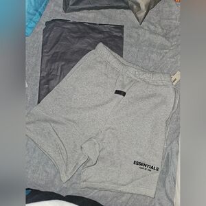 NWT Essentials By Fear Of God Dark Oat Shorts Mens Medium